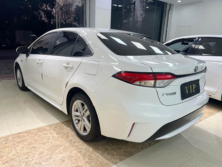 Фото 4 - Toyota Levin