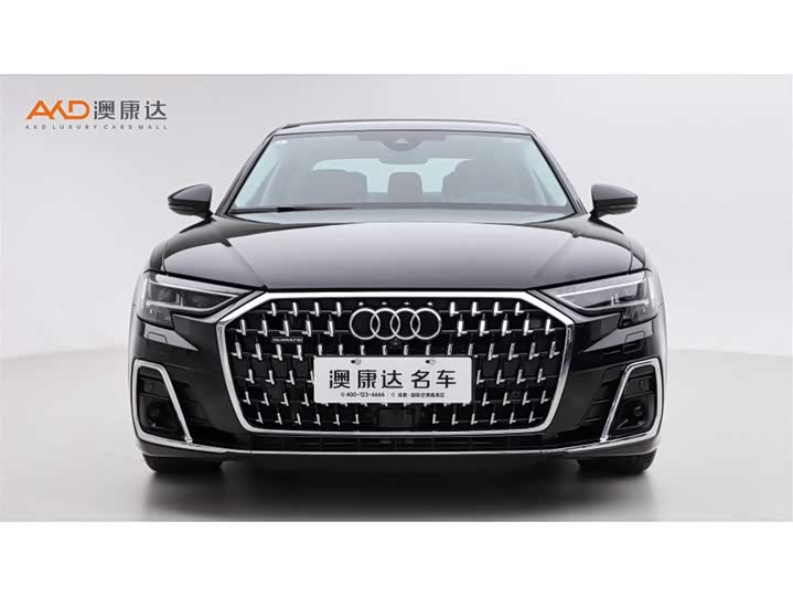 Фото 2 - Audi A8