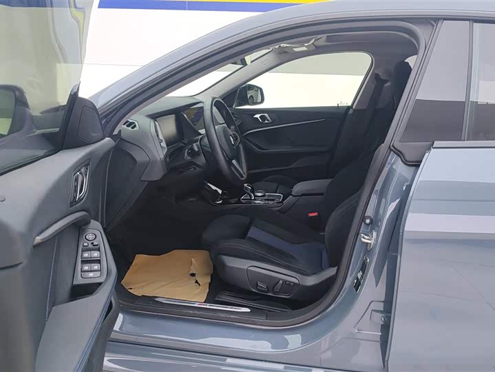 Фото 9 - BMW 2 Series