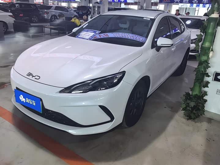 Фото 1 - BYD Seal 05 DM-i Hybrid