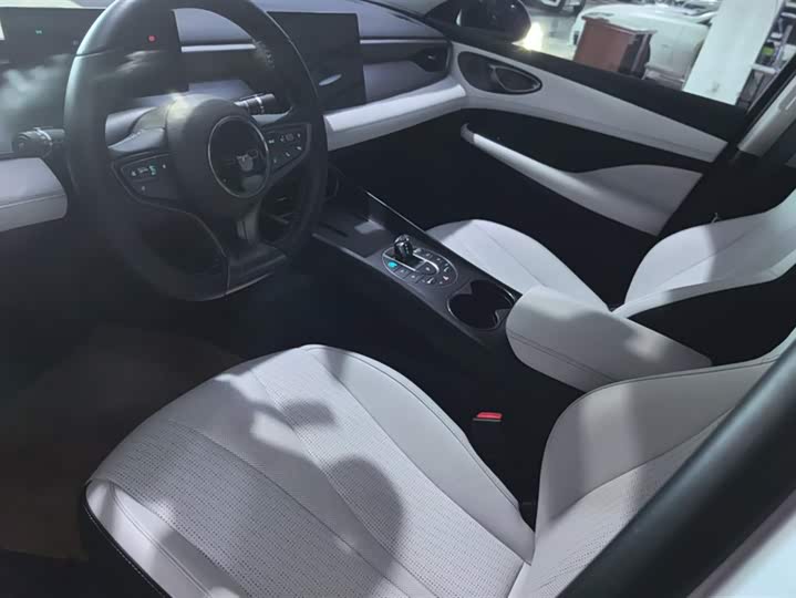 Фото 9 - BYD Seal 05 DM-i Hybrid