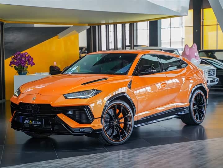 Фото 1 - Lamborghini Urus