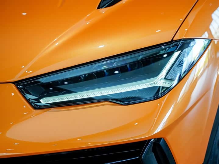 Фото 6 - Lamborghini Urus