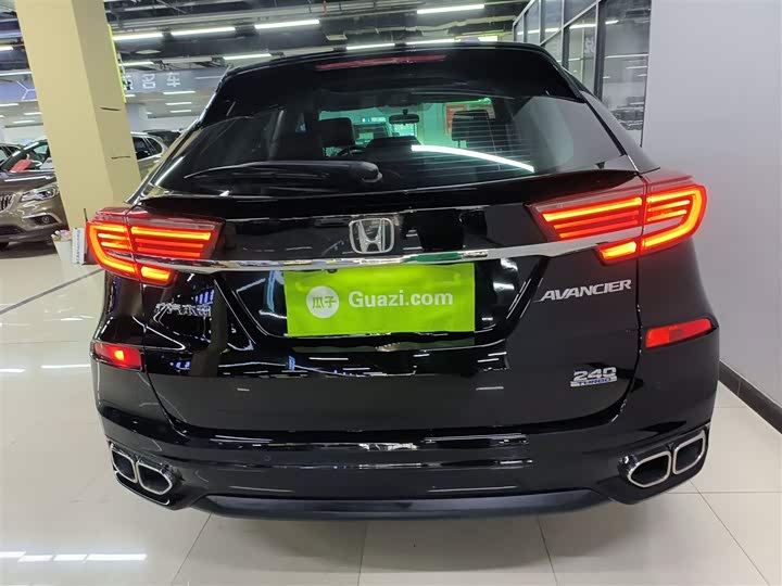 Фото 6 - Honda Avancier