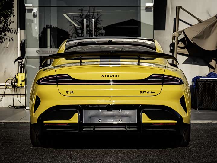 Фото 6 - Xiaomi SU7 Ultra