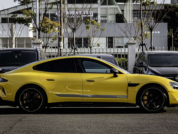 Фото 7 - Xiaomi SU7 Ultra