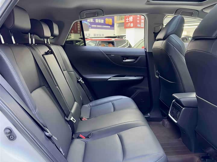 Фото 6 - Toyota Venza