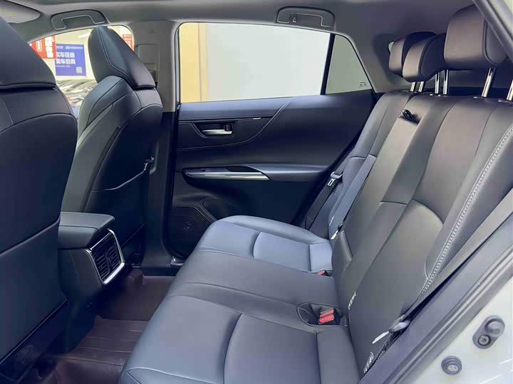 Фото 7 - Toyota Venza