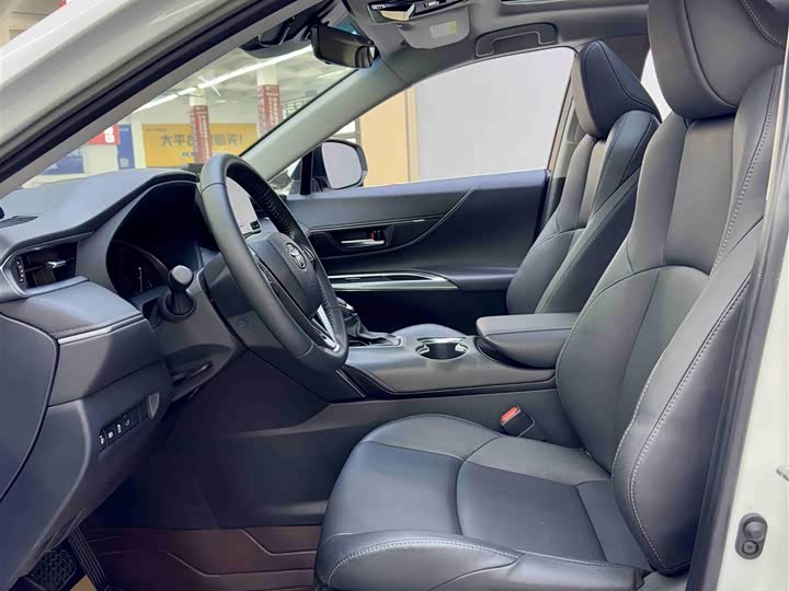 Фото 8 - Toyota Venza