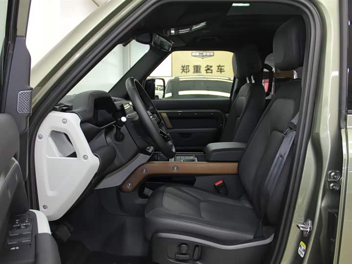 Фото 6 - Land Rover Defender