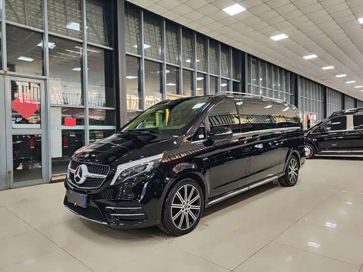 Фото 1 - Mercedes-Benz V-Class