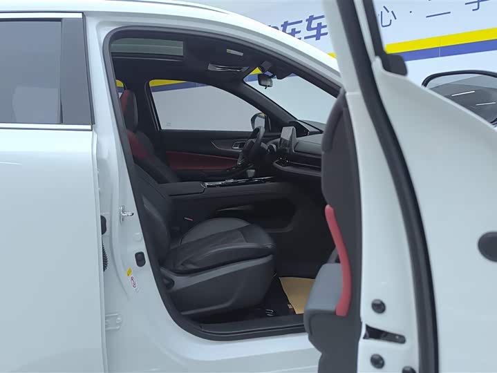 Фото 8 - Changan CS55 Plus