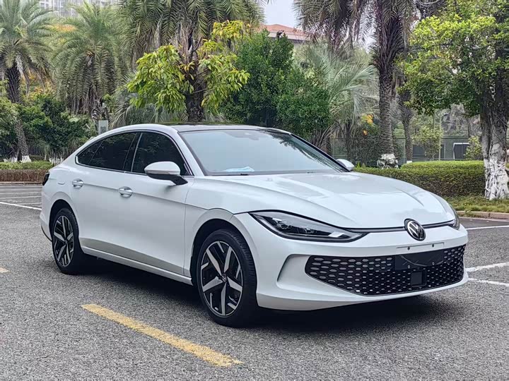 Фото 3 - Volkswagen Lamando L