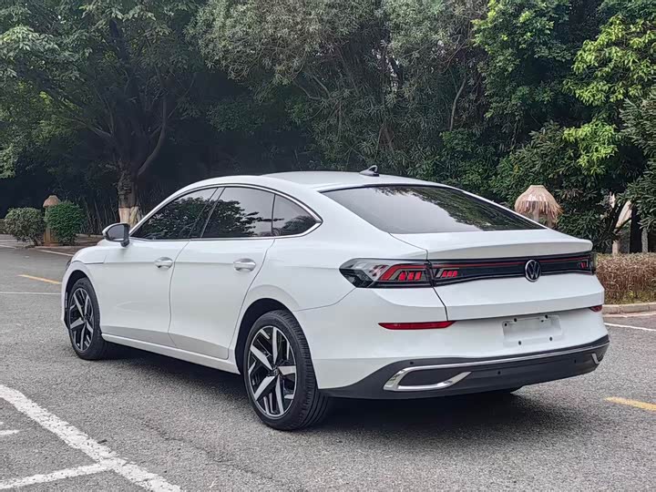 Фото 9 - Volkswagen Lamando L