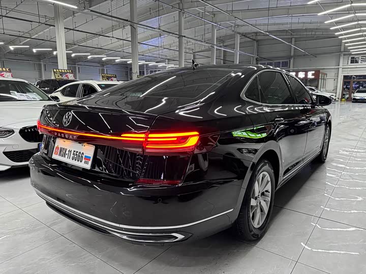 Фото 4 - Volkswagen Passat