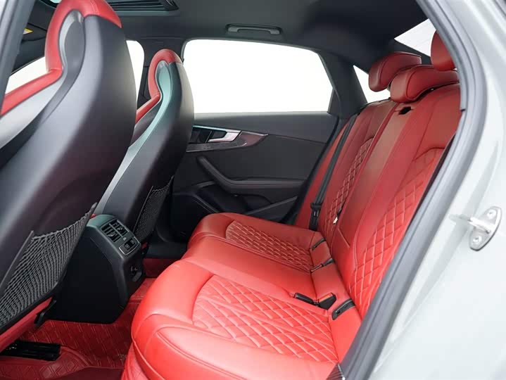 Фото 6 - Audi S4