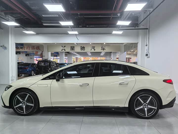 Фото 3 - Mercedes-Benz EQE