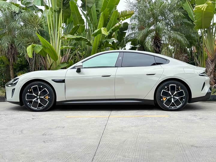 Фото 3 - Xiaomi SU7