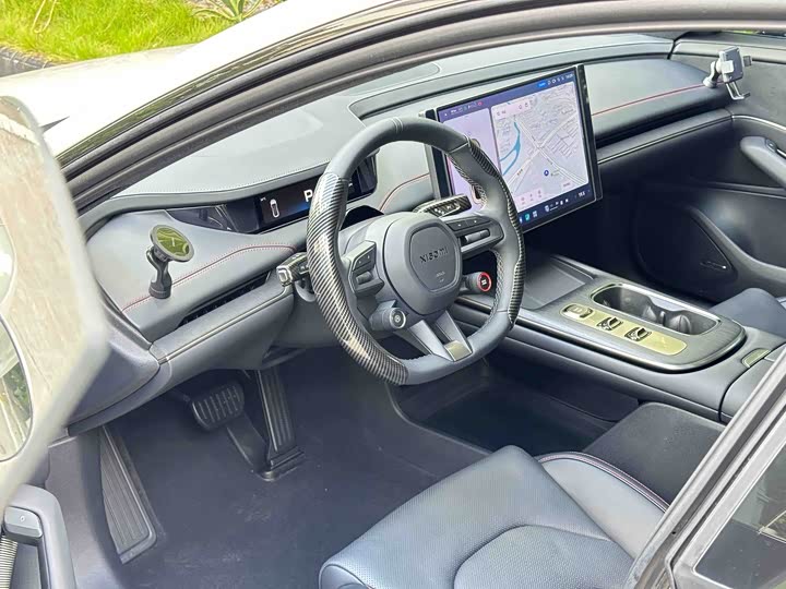 Фото 9 - Xiaomi SU7