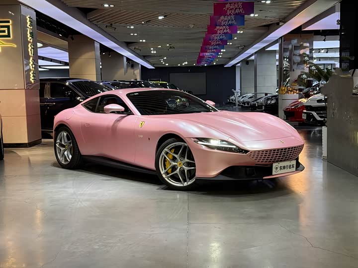 Фото 3 - Ferrari Roma