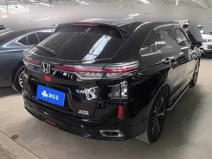 Фото 3 - Honda UR-V