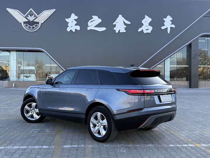 Фото 8 - Land Rover Range Rover Velar