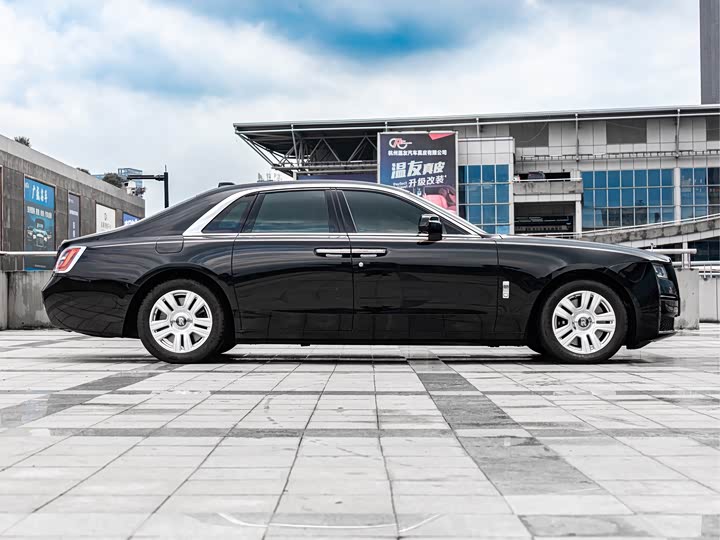 Фото 3 - Rolls-Royce Ghost