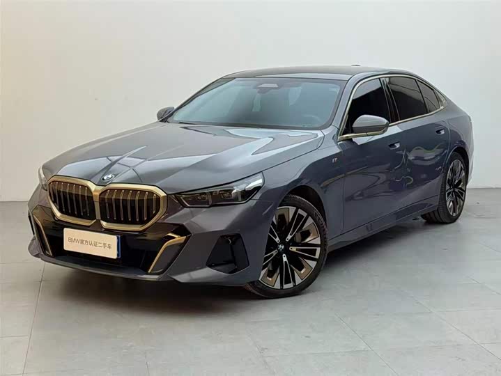 Фото 1 - BMW 5 Series