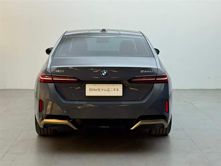 Фото 5 - BMW 5 Series