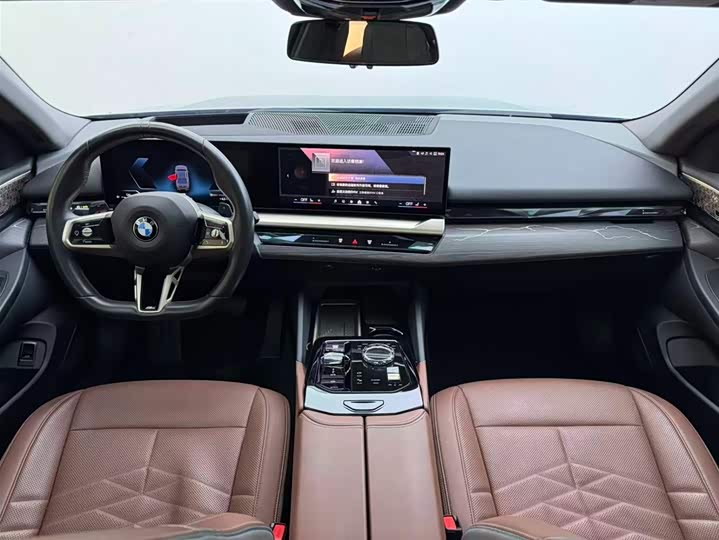 Фото 7 - BMW 5 Series