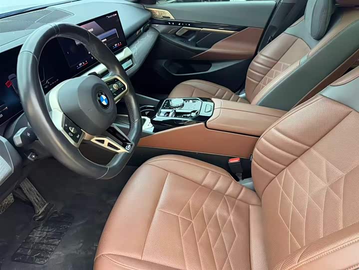 Фото 8 - BMW 5 Series