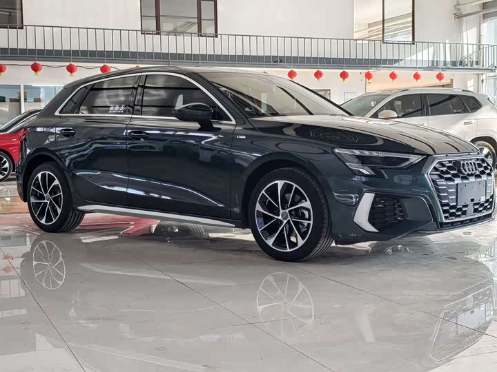 Фото 2 - Audi A3