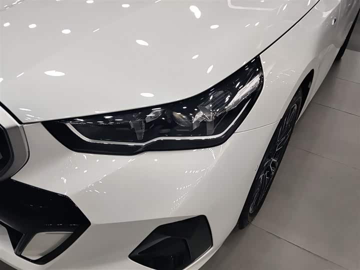 Фото 7 - BMW 5 Series