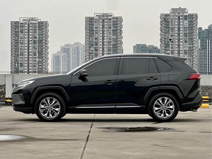 Фото 2 - Toyota Wildlander