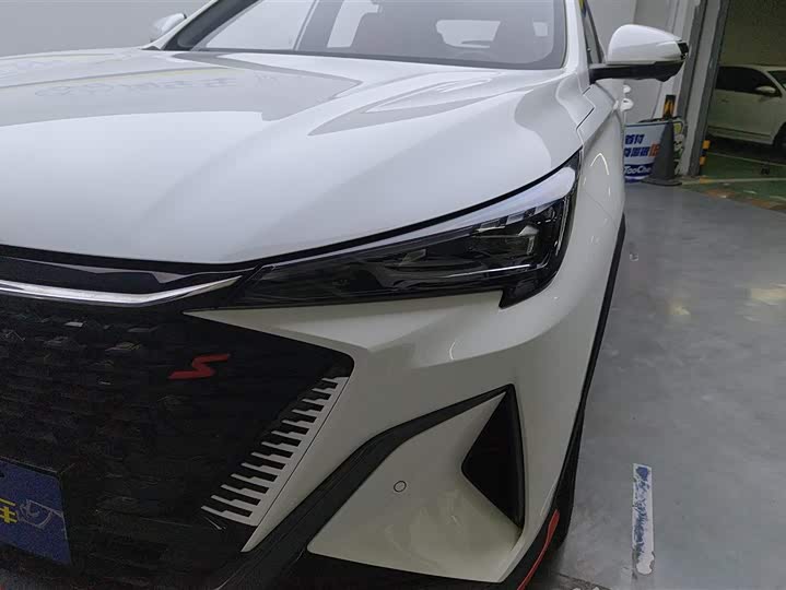 Фото 5 - Changan X5 Plus