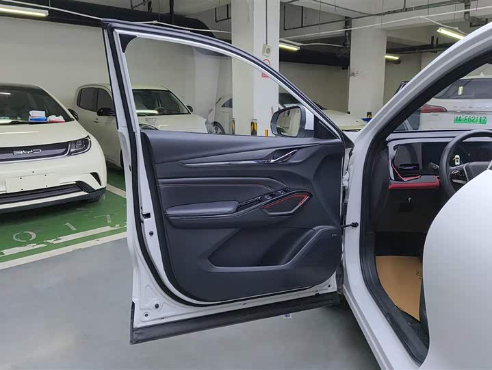 Фото 7 - Changan X5 Plus