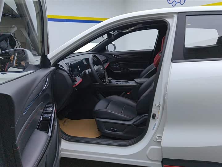 Фото 9 - Changan X5 Plus