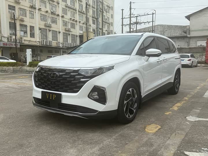 Фото 1 - Hyundai Custo