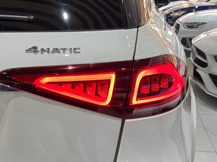 Фото 8 - Mercedes-Benz GLE-Class