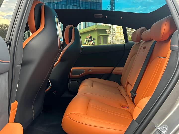 Фото 7 - Xiaomi YU7