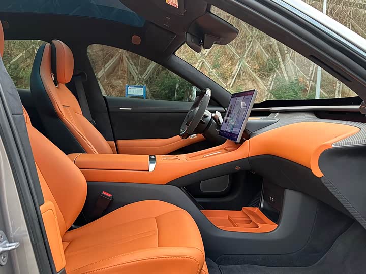 Фото 8 - Xiaomi YU7