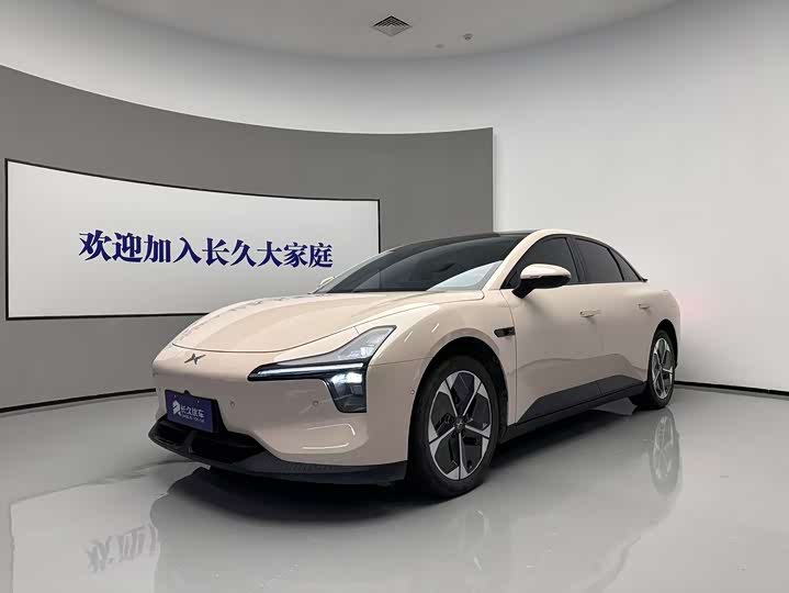 Фото 1 - XPeng Mona M03