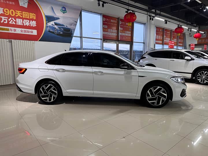 Фото 4 - Volkswagen Sagitar L