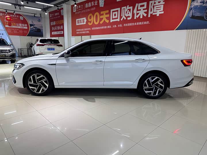 Фото 6 - Volkswagen Sagitar L