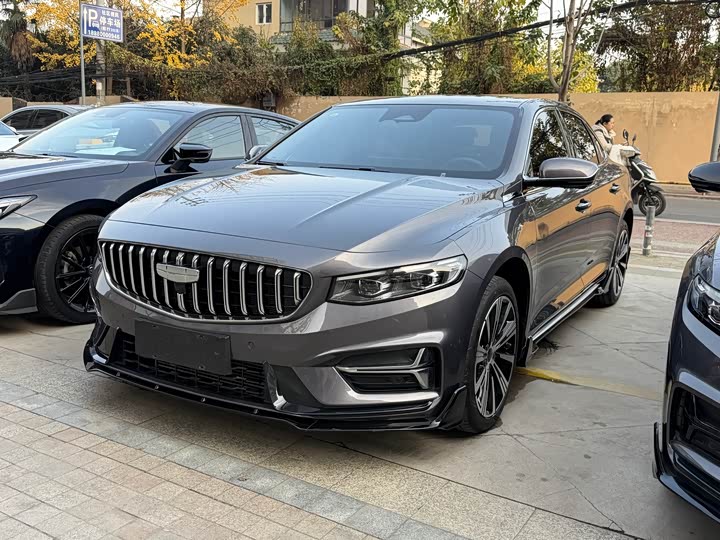 Фото 1 - Geely Preface