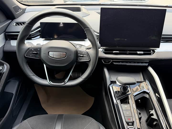 Фото 9 - Geely Preface