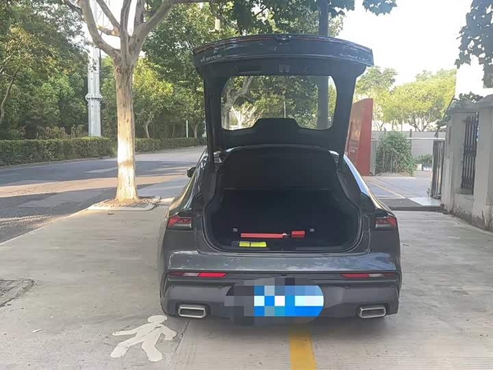 Фото 8 - Changan UNI-V