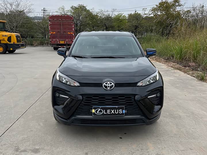 Фото 3 - Toyota Wildlander