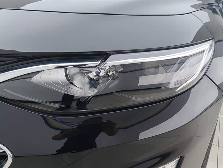 Фото 5 - Chevrolet Malibu XL