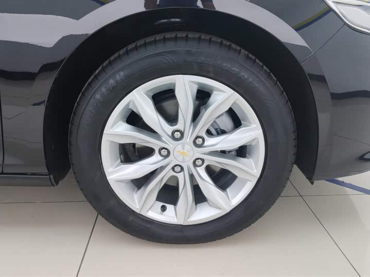 Фото 6 - Chevrolet Malibu XL